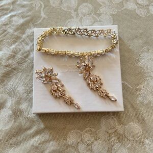 Elegant Gold and Crystal Bracelet and Earrings Set